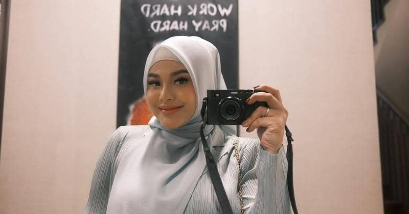 7 Inspirasi Fashion Ramadan ala Aurel Hermansyah, Tampil Santun!